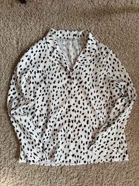 Ecowish Black & White Dalmatian Print Button-Front Blouse M